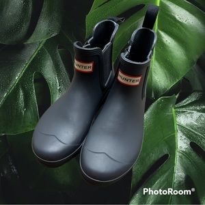 Navy Blue Hunter Chelsea Boots